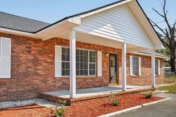 292 Mitton Road photo 4