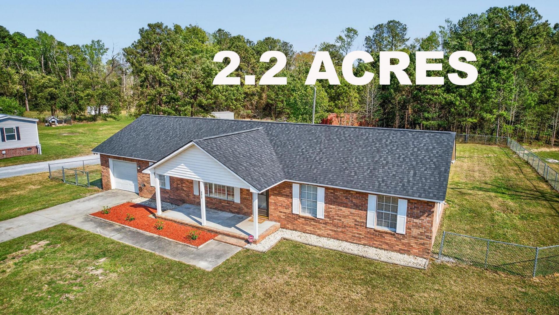 292 Mitton Road Photo 6