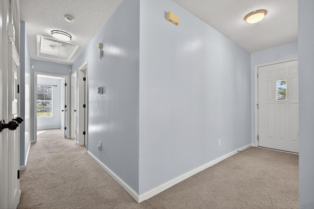 292 Mitton Road Photo 7