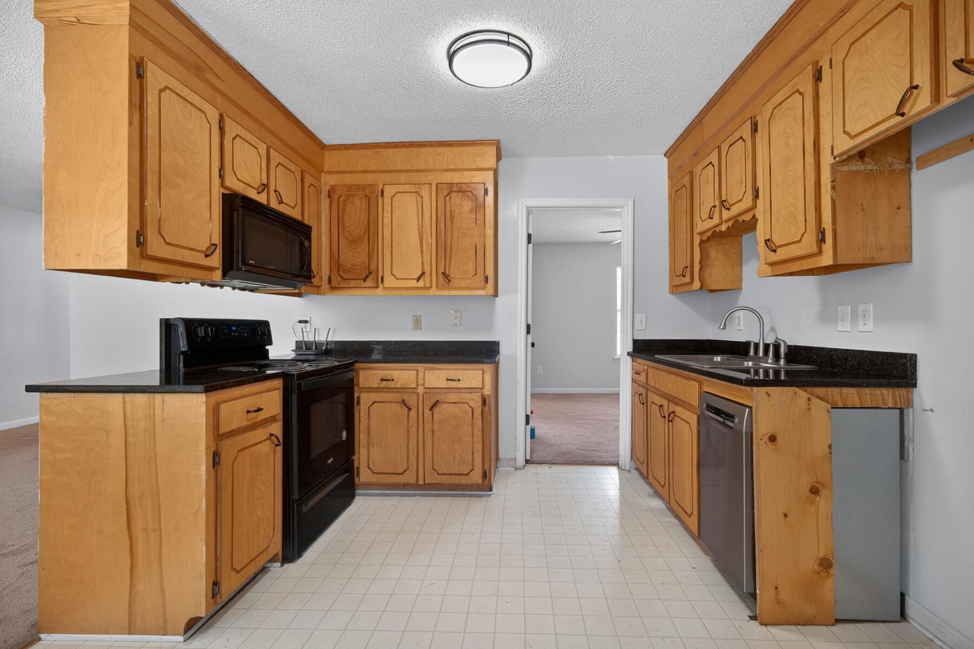 292 Mitton Road Photo 9