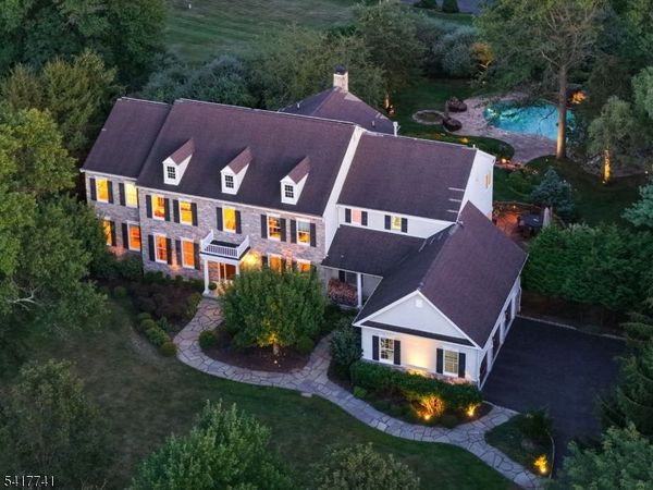 25 Carriage Way, Bernards, NJ 07920