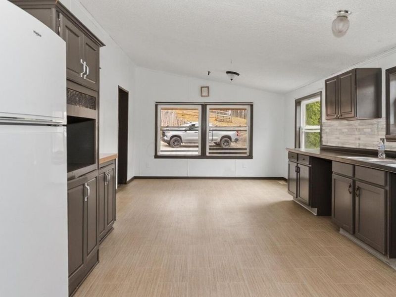 33695 State Route 683, McArthur, OH 45651 Photo 14