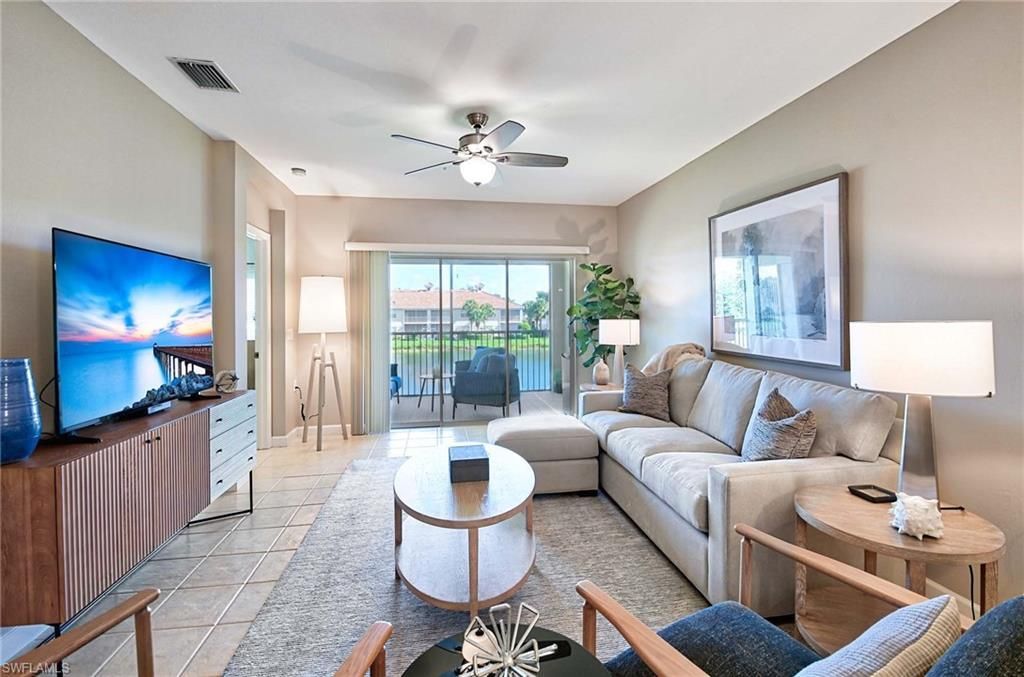 3035 Horizon Ln, Unit 2206, Naples, FL 34109 Photo