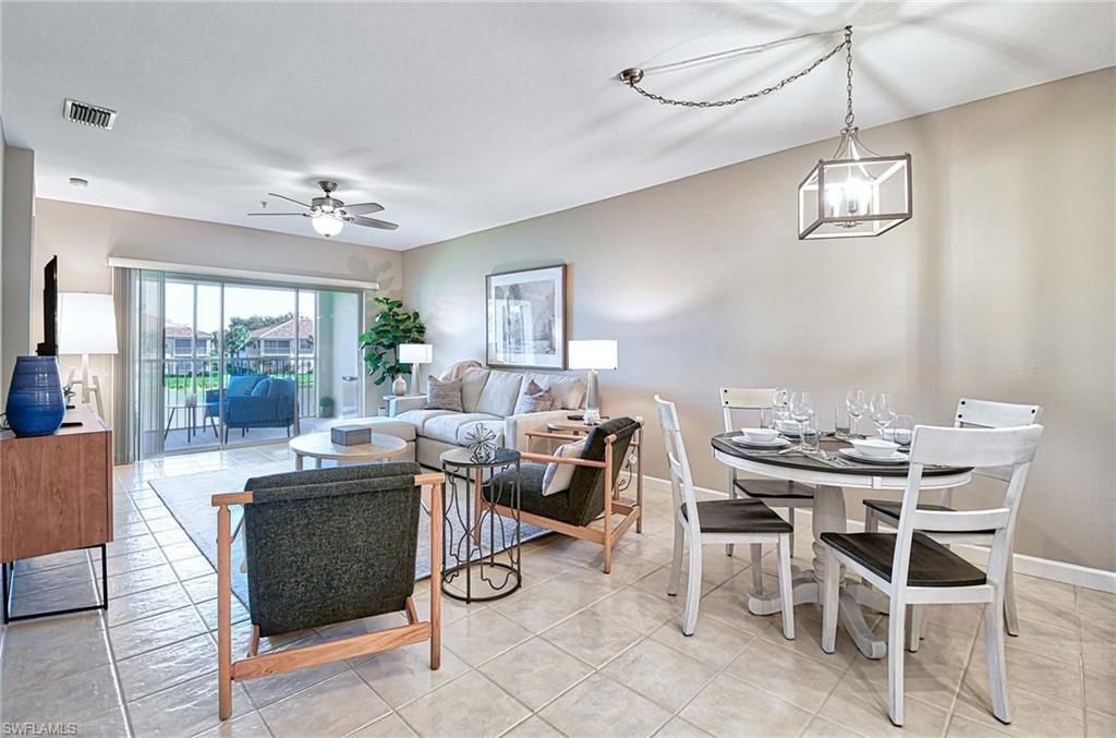 3035 Horizon Ln, Unit 2206, Naples, FL 34109 Photo