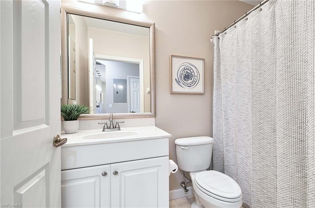 3035 Horizon Ln, Unit 2206, Naples, FL 34109 Photo
