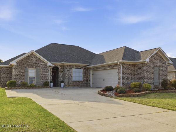 125 Western Ridge Circle, Canton, MS 39046