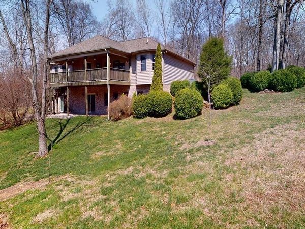 8920 W Michael Drive, Huntingburg, IN 47542