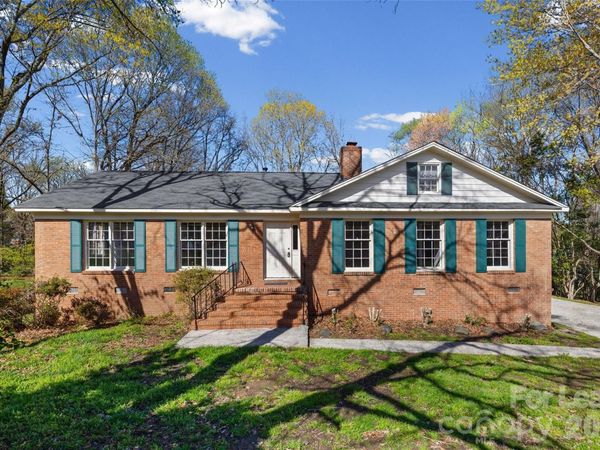 2916 Braewood Place , Charlotte, NC 28226