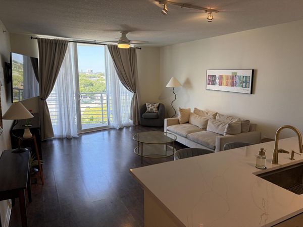 1551 N Flagler Drive, Unit 808, West Palm Beach, FL 33401