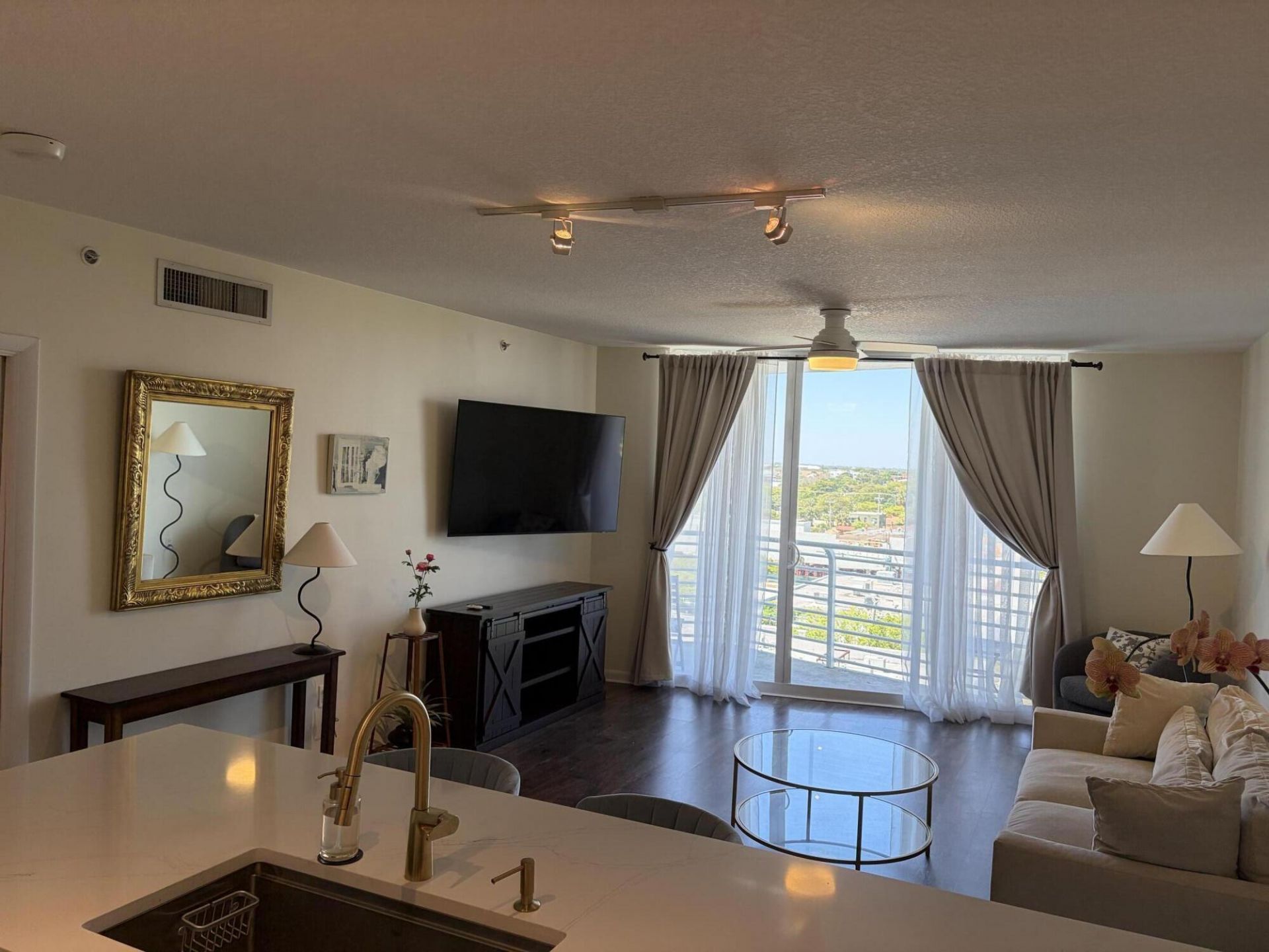 1551 N Flagler Drive, Unit 808, West Palm Beach, FL 33401 Photo