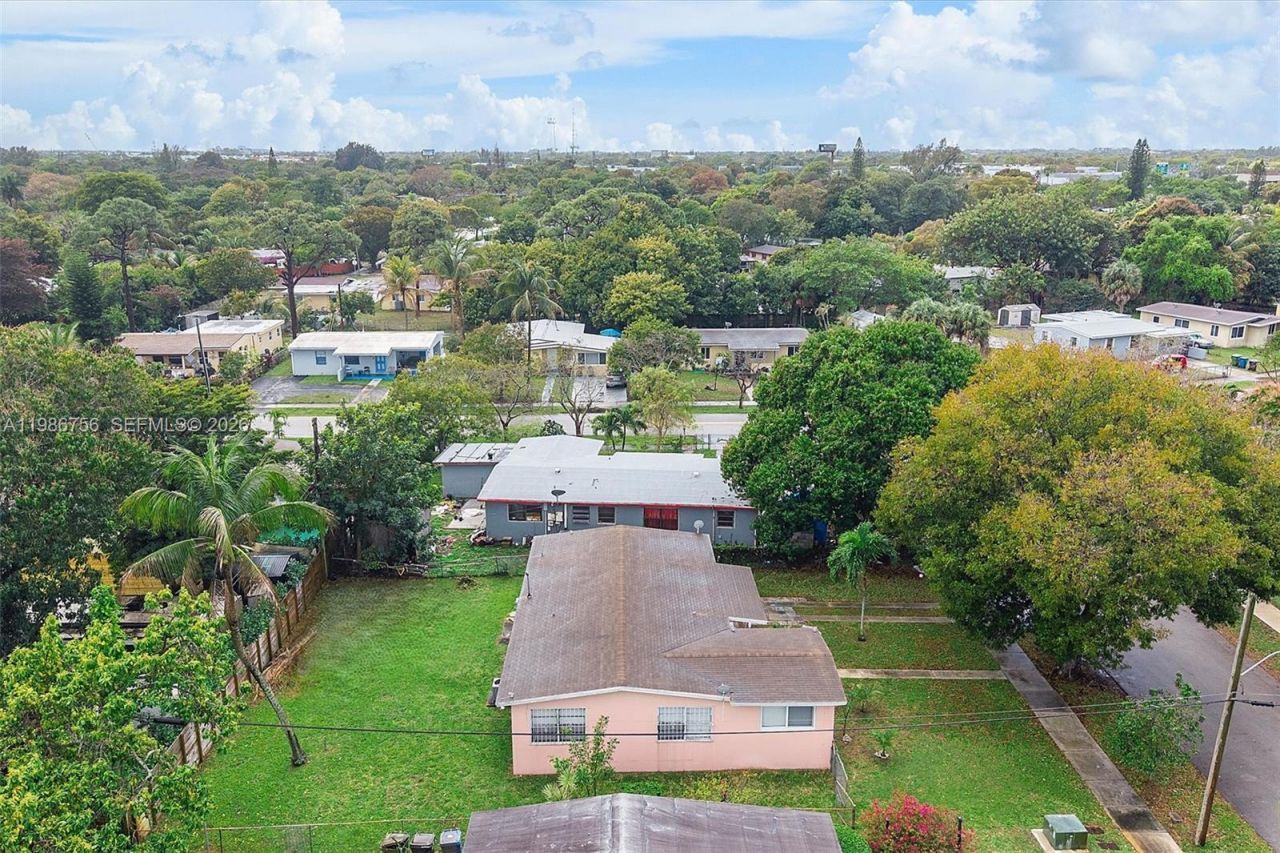 1804 NW 18th Ct , Fort Lauderdale, FL 33311 Photo