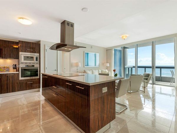 6899 Collins Ave , Unit 701, Miami Beach, FL 33141