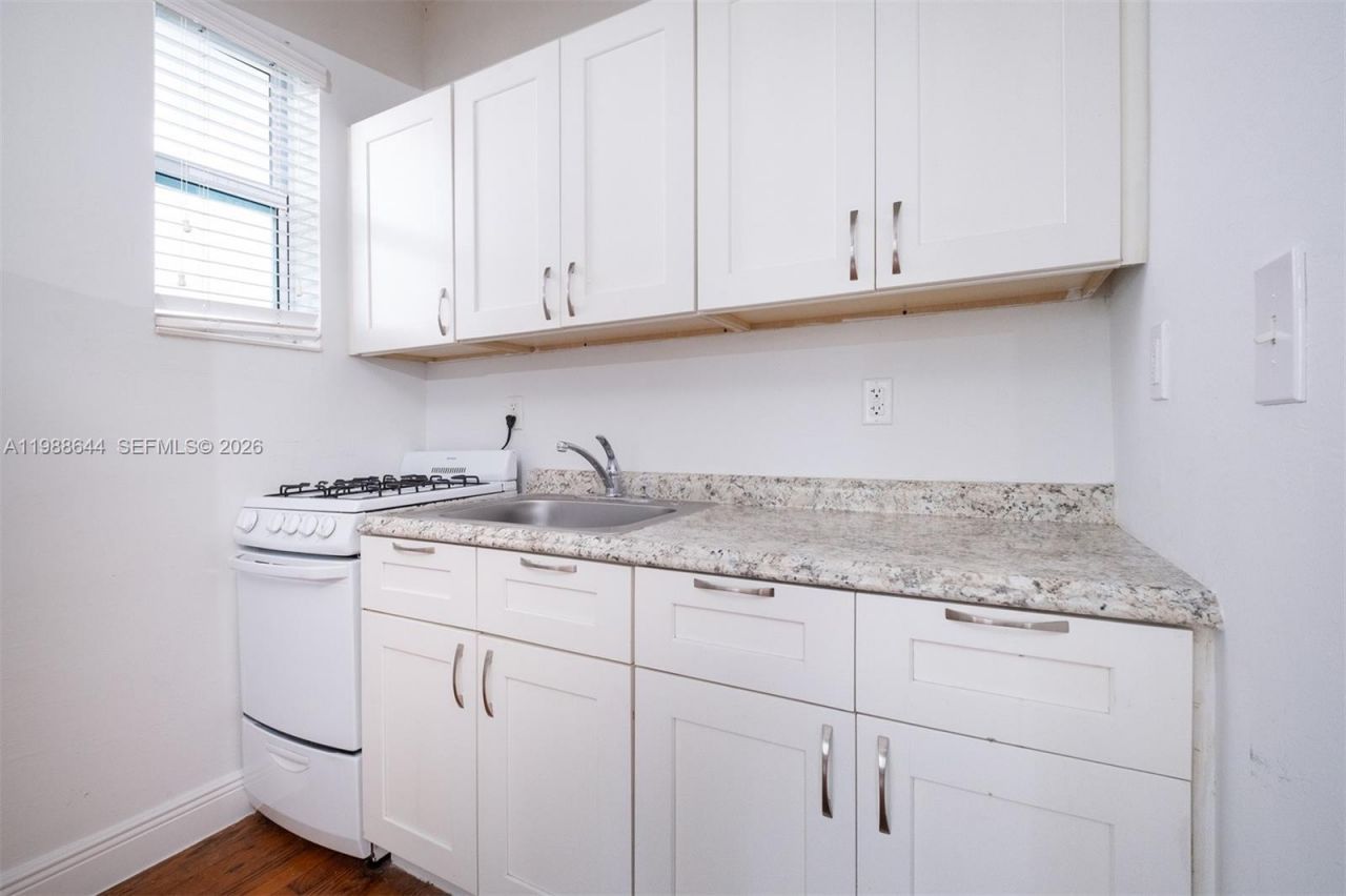 7936 Harding Ave , Miami Beach, FL 33141 Photo