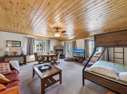 1447 Pebble Beach Dr, South Lake Tahoe, CA 96150 Photo