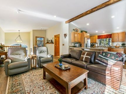 1520 Cree Street, South Lake Tahoe, CA 96150 Photo