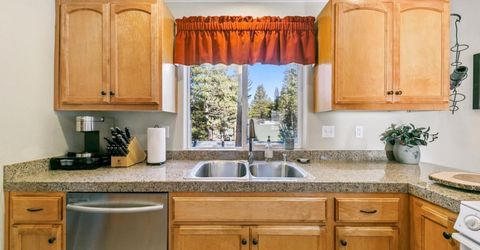 1520 Cree Street, South Lake Tahoe, CA 96150 Photo