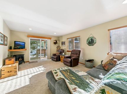 1520 Cree Street, South Lake Tahoe, CA 96150 Photo