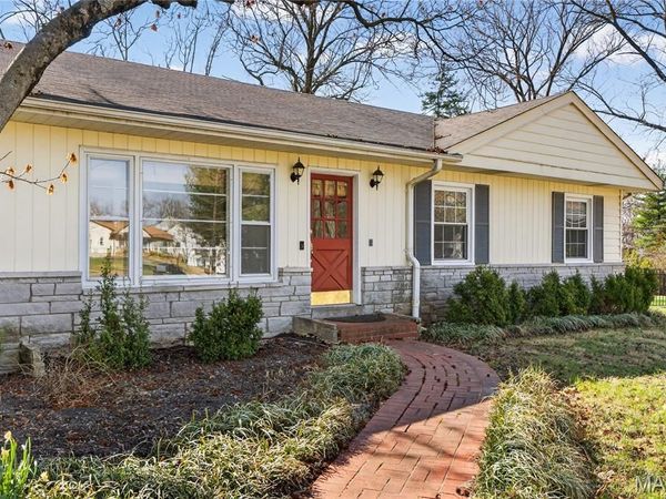 12 Ramblewood Lane, Creve Coeur, MO 63141