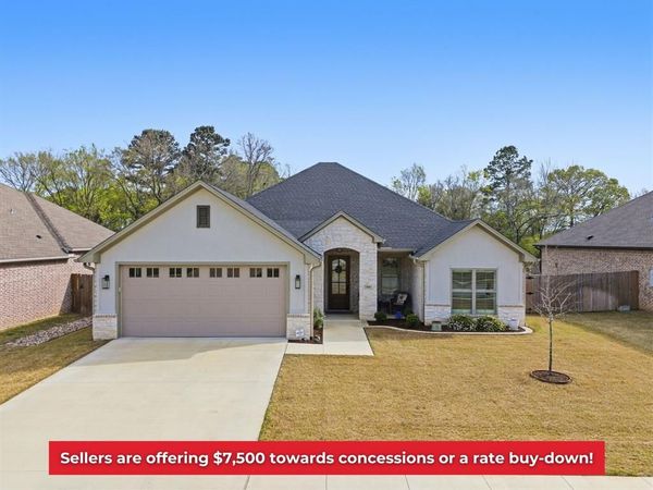 416 Deer Point Cove , Chandler, TX 75758