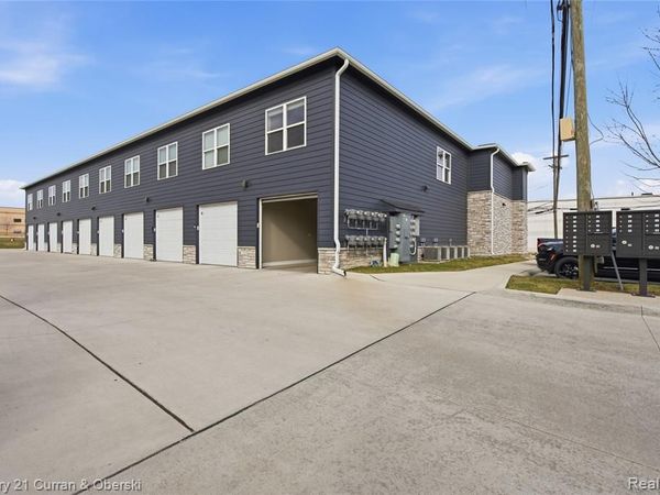 1241 E Woodward Heights Boulevard, Hazel Park, MI 48030