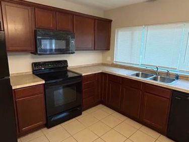 20202 Hunt Club Drive, Harper Woods, MI 48225