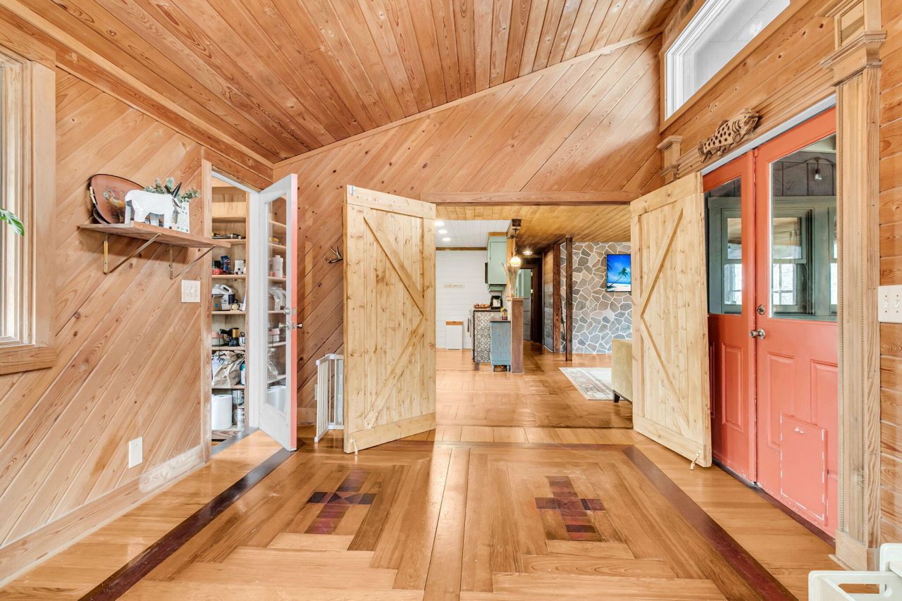 7769 Old Jacksonboro Road Photo 17