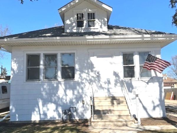 1548 Campbell Avenue , Des Plaines, IL 60016