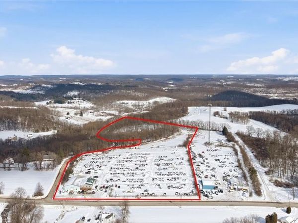 735 Perry Hwy, Harmony, PA 16037