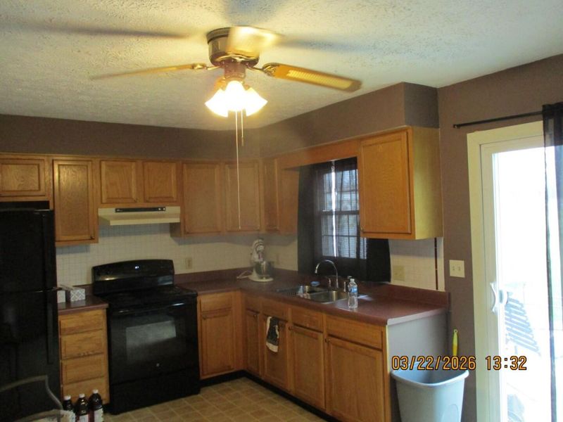 8460 N Bennett Drive, Piqua, OH 45356 Photo 14