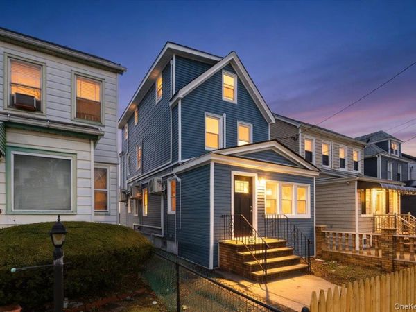 90-48 204 Street, Hollis, NY 11423