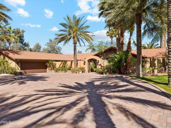 9817 N 36TH Street, Phoenix, AZ 85028