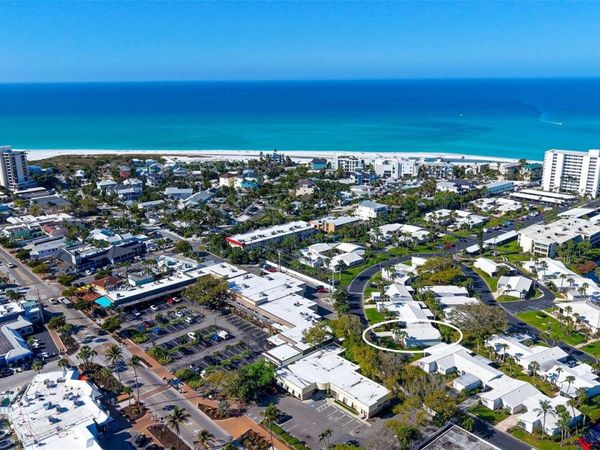 131 WHISPERING SANDS CIRCLE, Unit V33, SARASOTA, FL 34242