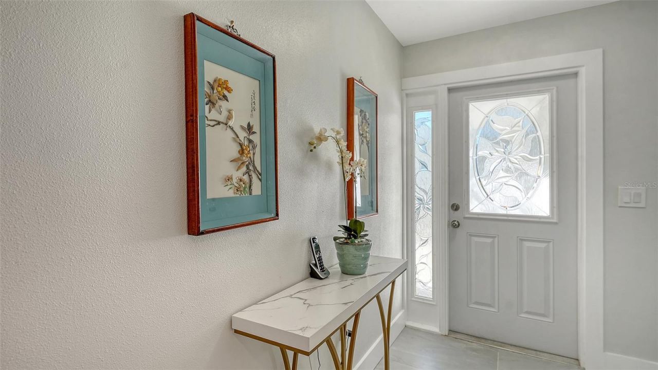 131 Whispering Sands Circle, Unit V33, Sarasota, FL 34242 Photo