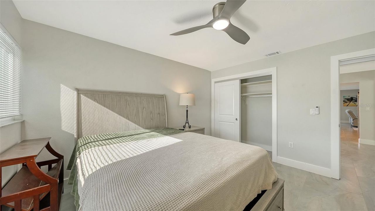 131 Whispering Sands Circle, Unit V33, Sarasota, FL 34242 Photo