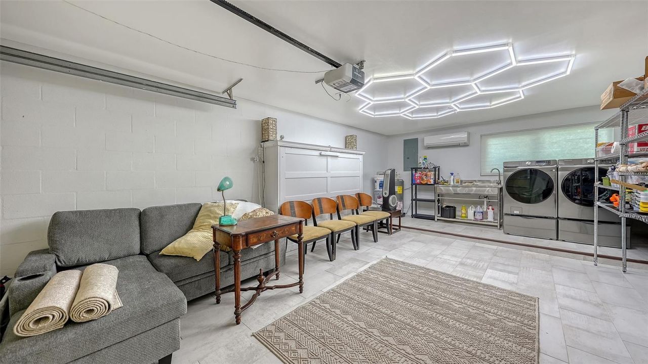 131 Whispering Sands Circle, Unit V33, Sarasota, FL 34242 Photo