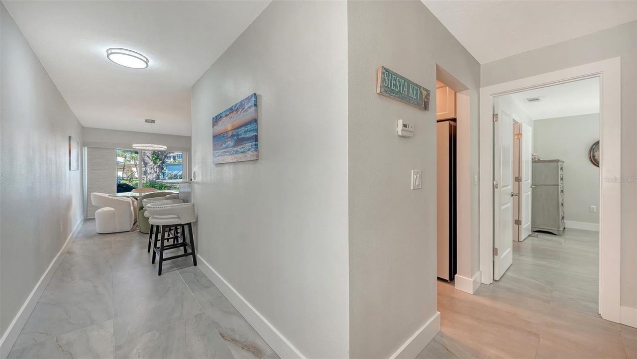 131 Whispering Sands Circle, Unit V33, Sarasota, FL 34242 Photo