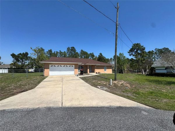 65 PECAN LOOP , OCALA, FL 34472