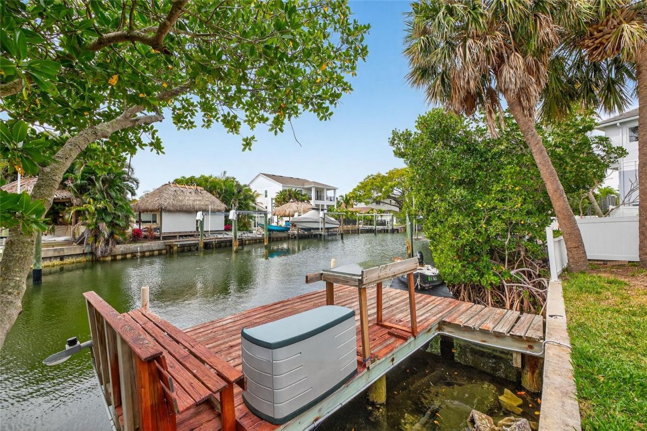 1809 Bayou Grande Boulevard Ne, Saint Petersburg, FL 33703 Photo