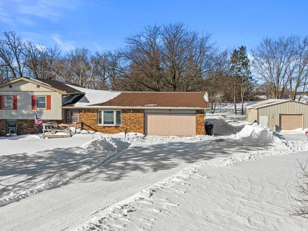 5390 COUNTY ROAD Q, Amherst, WI 54406