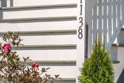 1138 Tebalt Drive photo 4