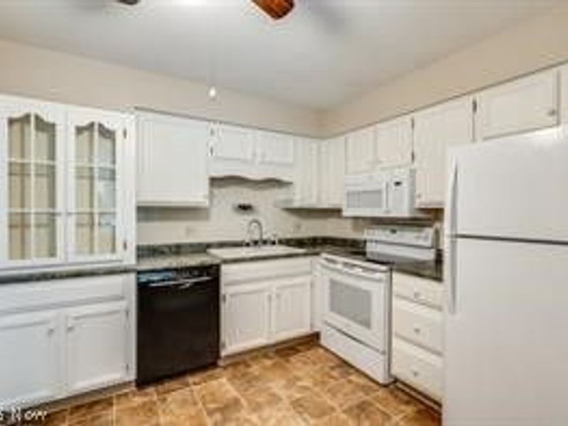 1603 S Main Street , Unit B, North Canton, OH 44709 Photo 8