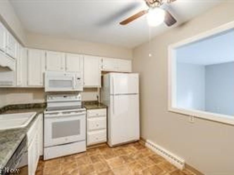 1603 S Main Street , Unit B, North Canton, OH 44709 Photo 9