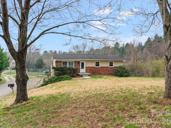 26 Cedar Hill Road , Asheville, NC 28806