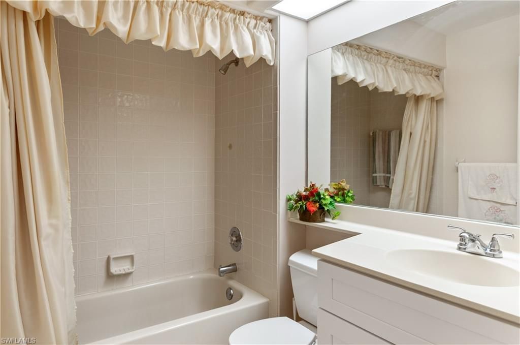 13020 Amberley Ct , Unit 305, Bonita Springs, FL 34135 Photo