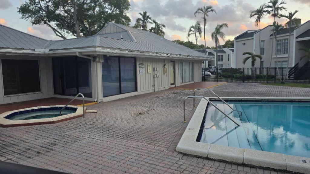 4403 Treehouse Lane, Unit H, Tamarac, FL 33319 Photo