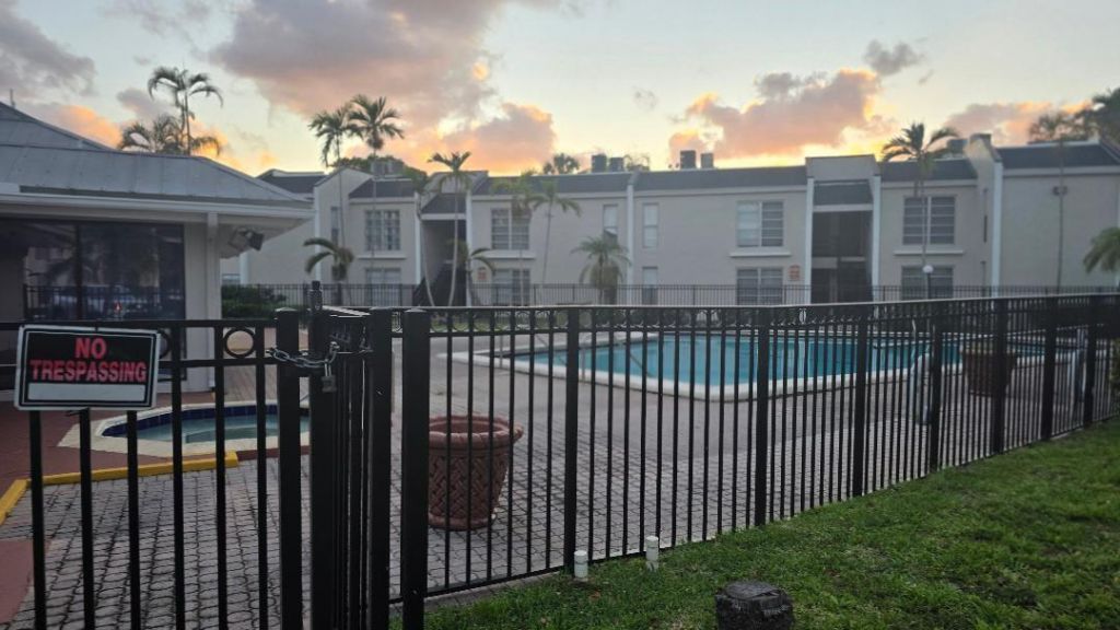 4403 Treehouse Lane, Unit H, Tamarac, FL 33319 Photo