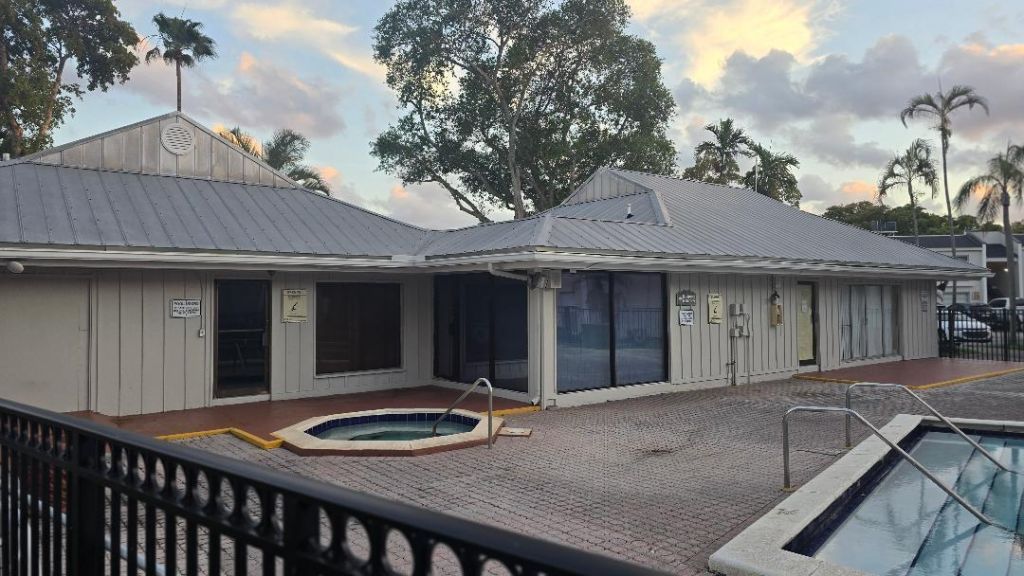 4403 Treehouse Lane, Unit H, Tamarac, FL 33319 Photo