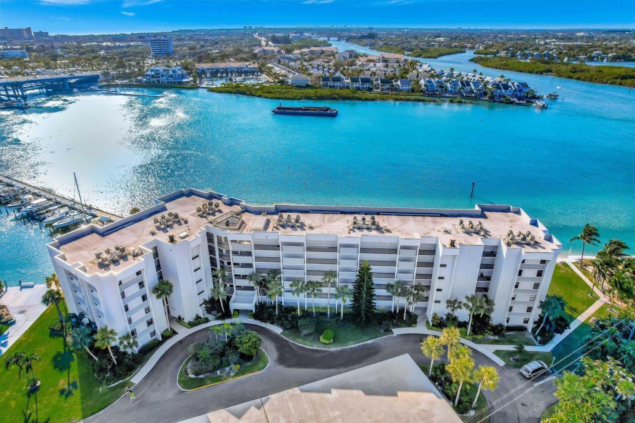 1542 Jupiter Cove Drive, Unit 503, Jupiter, FL 33469 Photo