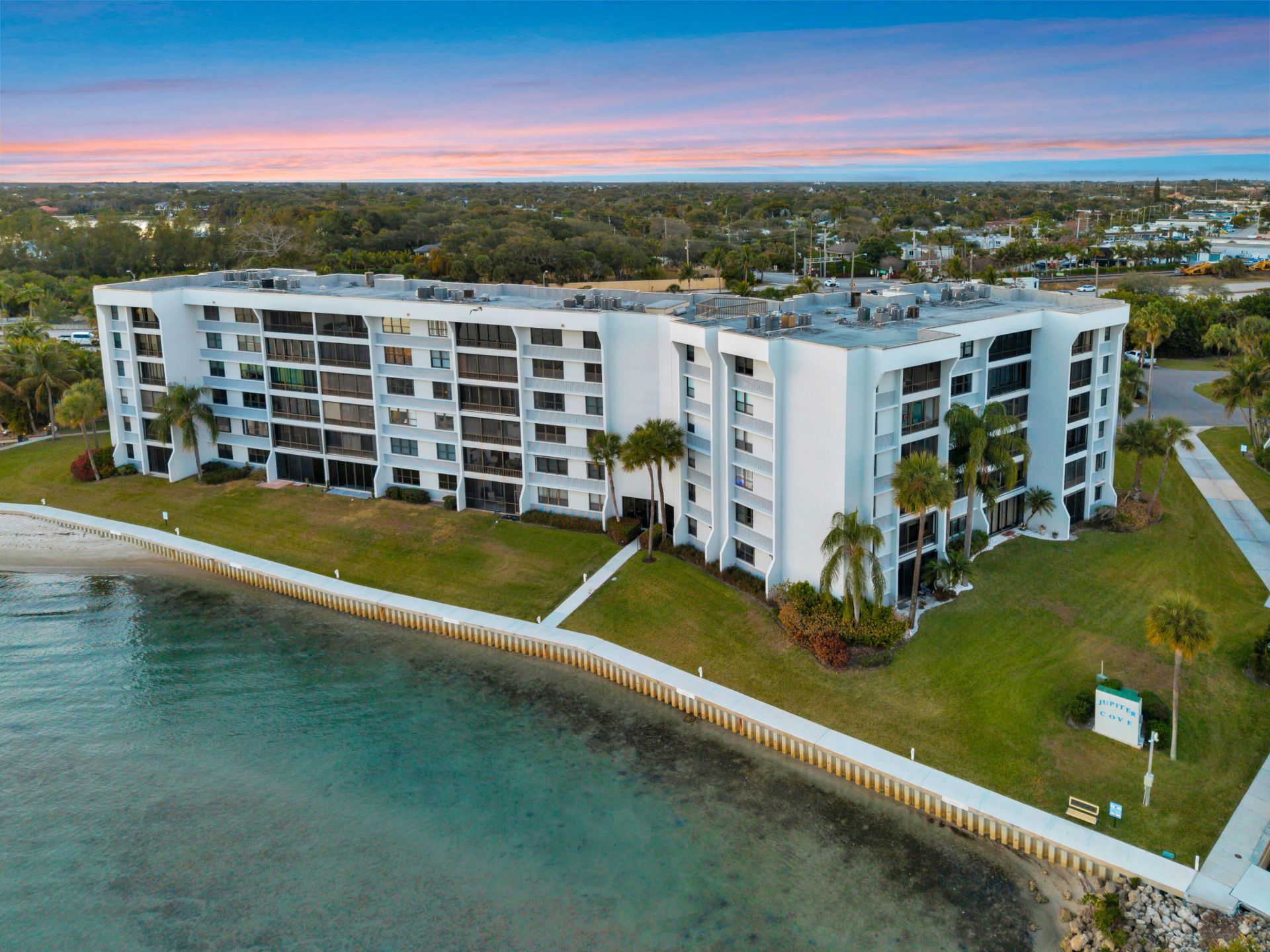 1542 Jupiter Cove Drive, Unit 503, Jupiter, FL 33469 Photo