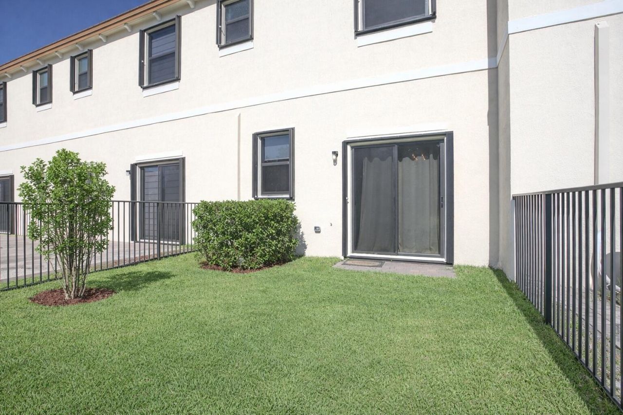 4733 Santa Cruz Way, Davie, FL 33314 Photo